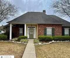 $300,000 / 4br - 1824ft2 - STOP RENTING. Cute FSBO Single Family Home